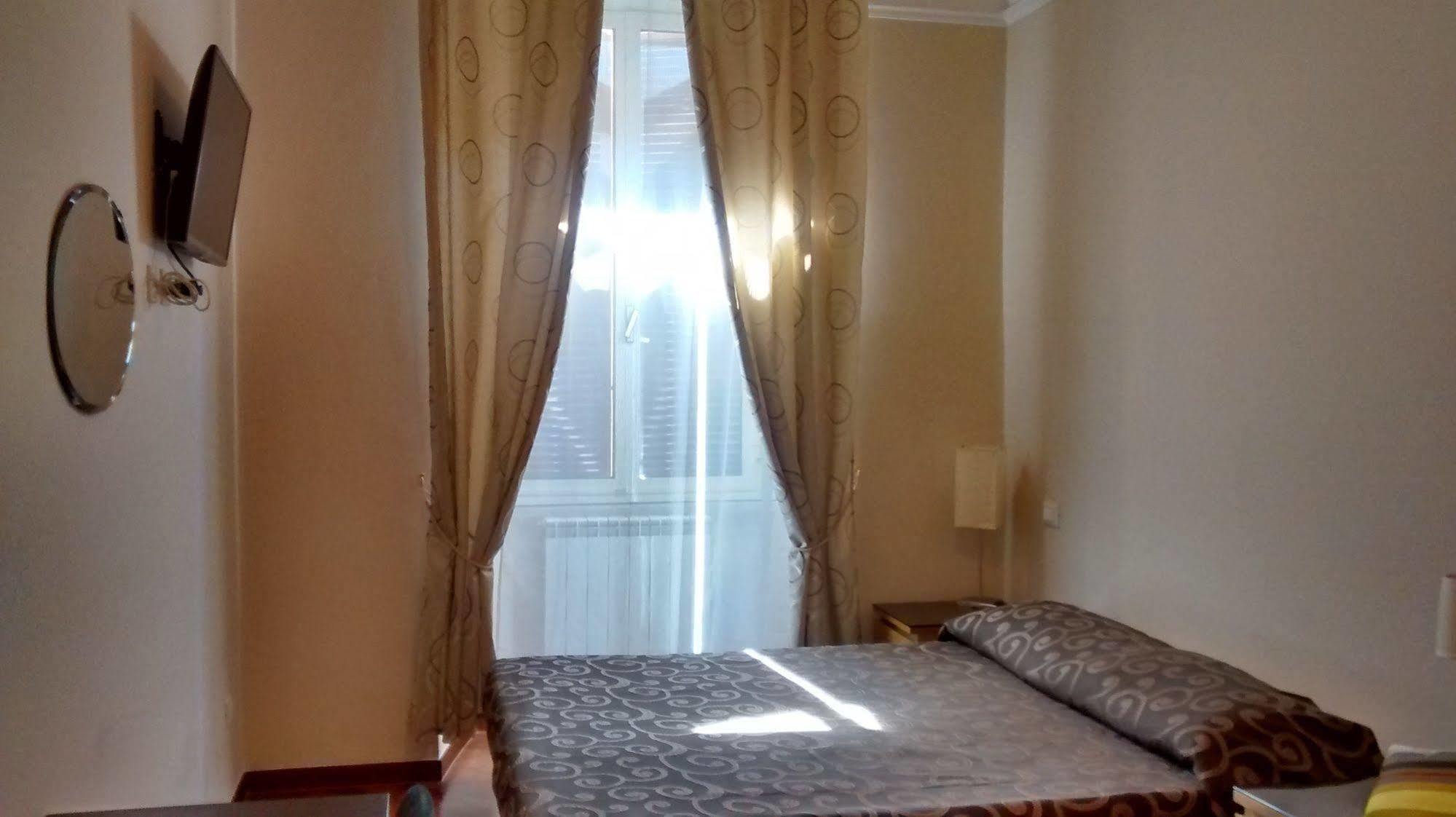 Hotel Martino Ai Monti Rome Luaran gambar