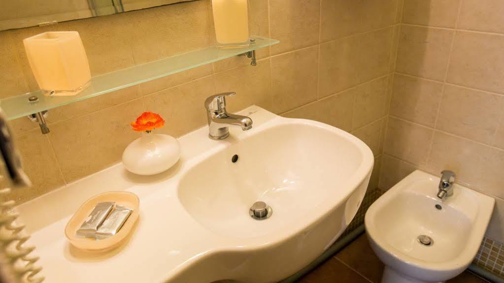 Hotel Martino Ai Monti Rome Luaran gambar
